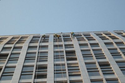 深圳外墙清洗保洁服务 专业守护城市建筑之美——深圳市威博清洁科技解析